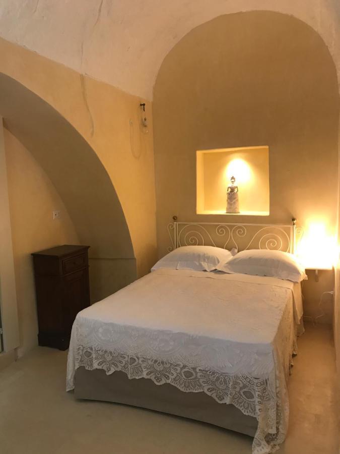Tenuta Castelle Cutrofiano Exteriör bild
