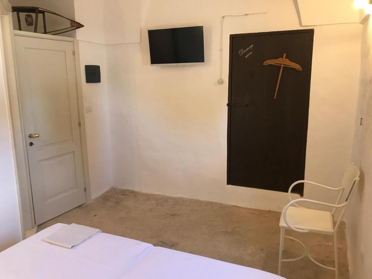 Tenuta Castelle Cutrofiano Exteriör bild